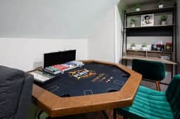 Arcade Apartment - Games - Free Gated Parking - Image 3