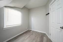 Moody 2 BRs - Games - Garage Parking - Sleeps 6 - Image 5