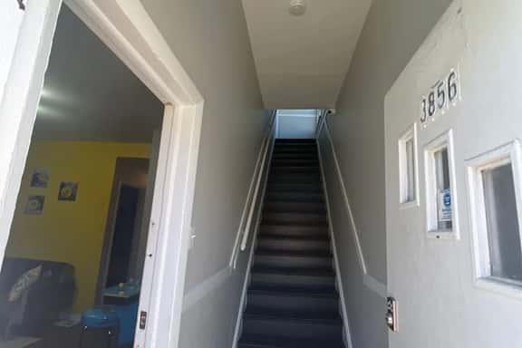 Arcade, Pet-Friendly, Work-Ready near Downtown - Image 1