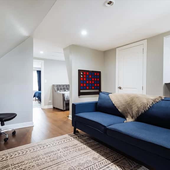 Fun Logan Sq Apt - PacMan - Sleeps 5 Pet Friendly - Image 1