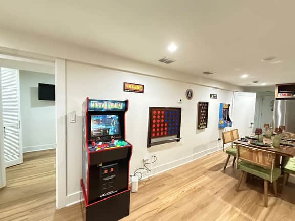 Avondale Arcade Apt | Pet-Friendly | Great Area - Image 5