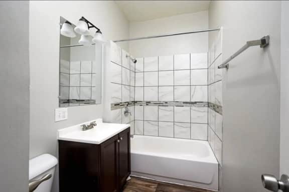 2 Bedroom - Games - Sleeps 7 - Imagem 4