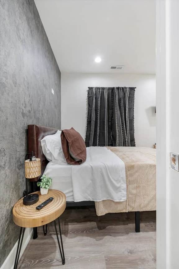 Comfy Boho - 10 Mins to Downtown - Sleeps 5 Games - Image 3