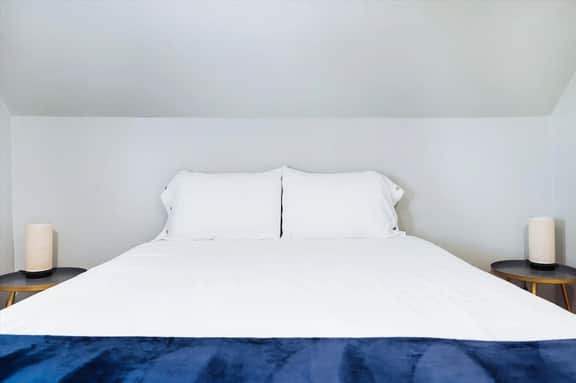 Fun Logan Sq Apt - PacMan - Sleeps 5 Pet Friendly - Image 5